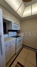 For Rent: $2,150 (2 beds, 2 baths, 850 Square Feet)