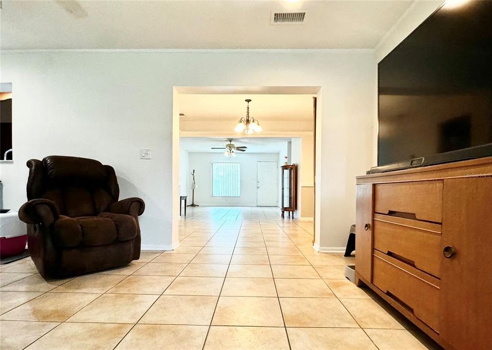 For Sale: $150,000 (3 beds, 2 baths, 1570 Square Feet)