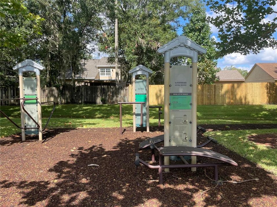 FITNESS WORKOUT AREA AT COMMUNITY PARK