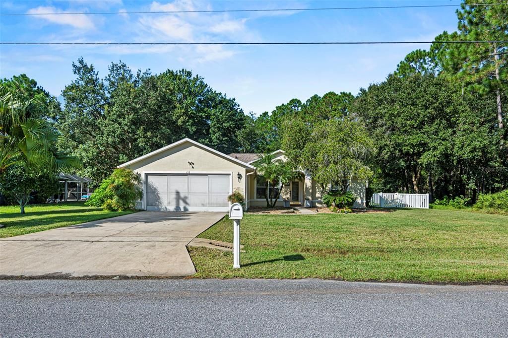 For Sale: $399,000 (3 beds, 2 baths, 1531 Square Feet)