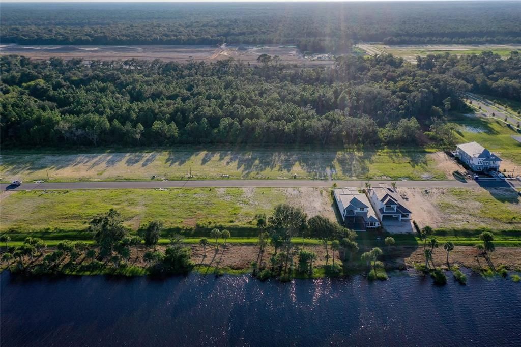 На продажу: $229,900 (0.18 acres)