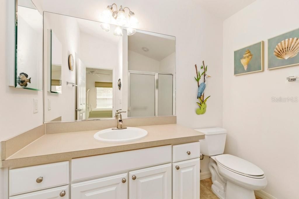 For Sale: $374,900 (3 beds, 2 baths, 1407 Square Feet)