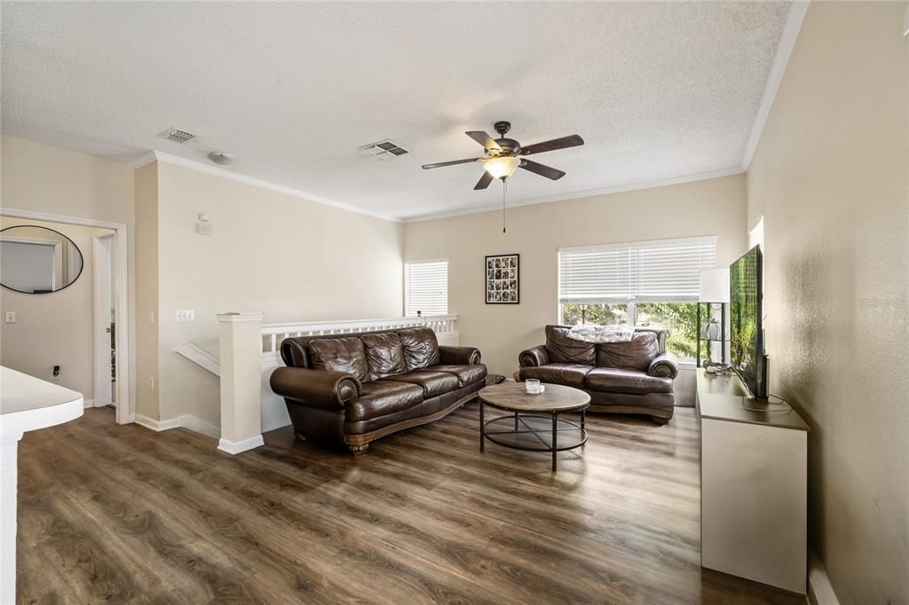 For Sale: $246,700 (2 beds, 2 baths, 1117 Square Feet)