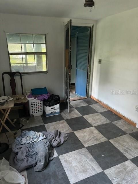 For Sale: $79,000 (3 beds, 1 baths, 610 Square Feet)