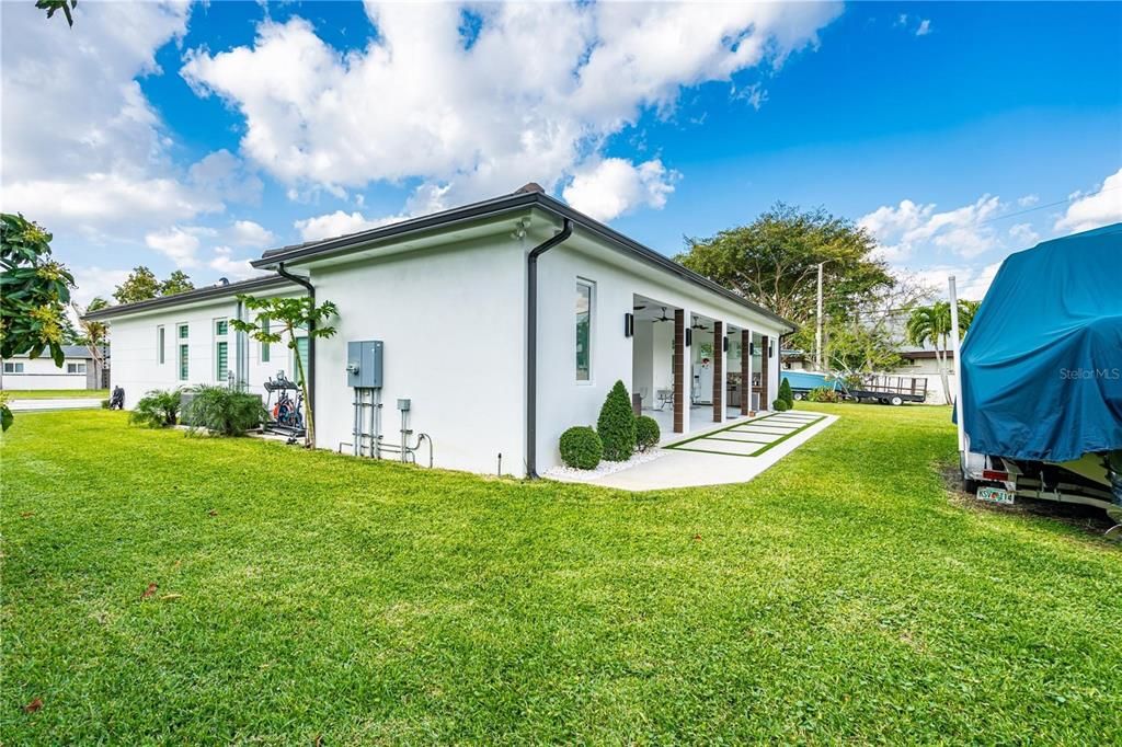 En Venta: $1,949,900 (4 camas, 4 baños, 2842 Pies cuadrados)