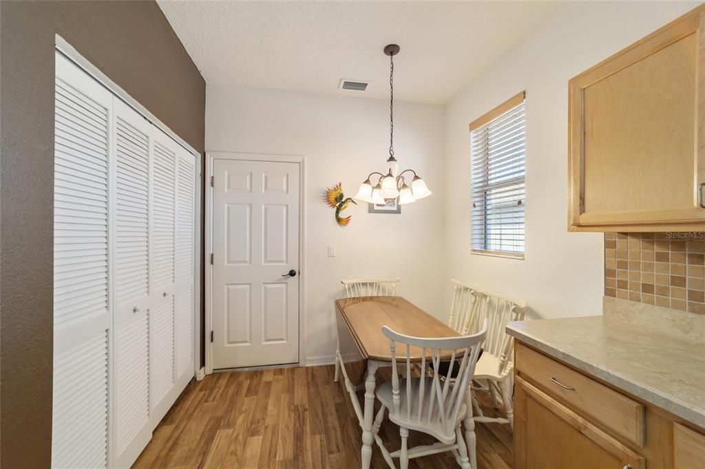 For Sale: $309,000 (2 beds, 2 baths, 1758 Square Feet)