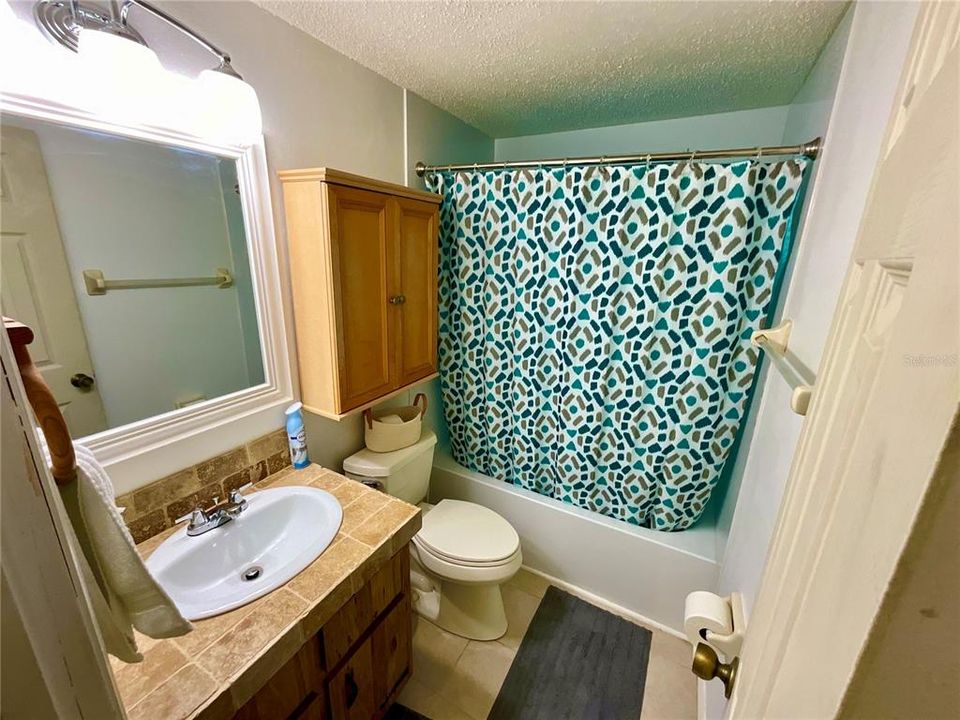 For Sale: $279,500 (2 beds, 1 baths, 1164 Square Feet)