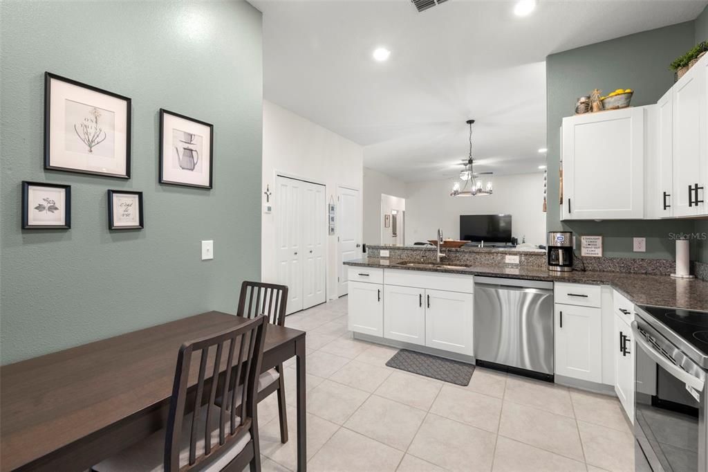 For Sale: $299,900 (3 beds, 2 baths, 1495 Square Feet)