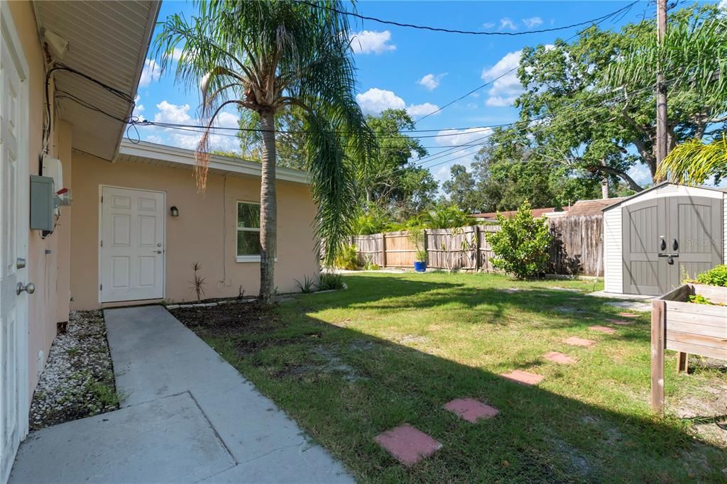 For Sale: $550,000 (3 beds, 2 baths, 1706 Square Feet)