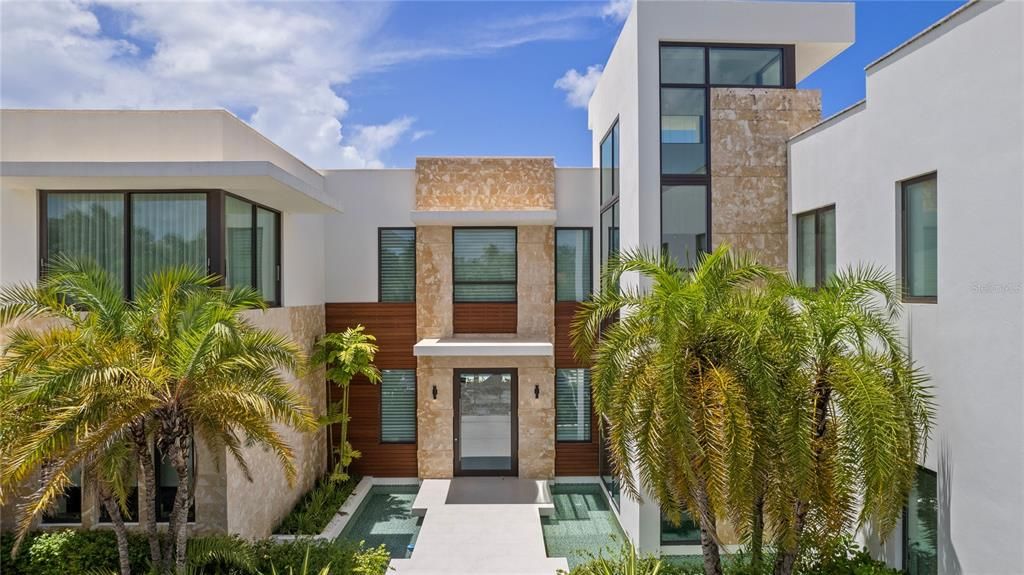 待售: $25,900,000 (7 贝兹, 8 浴室, 13145 平方英尺)