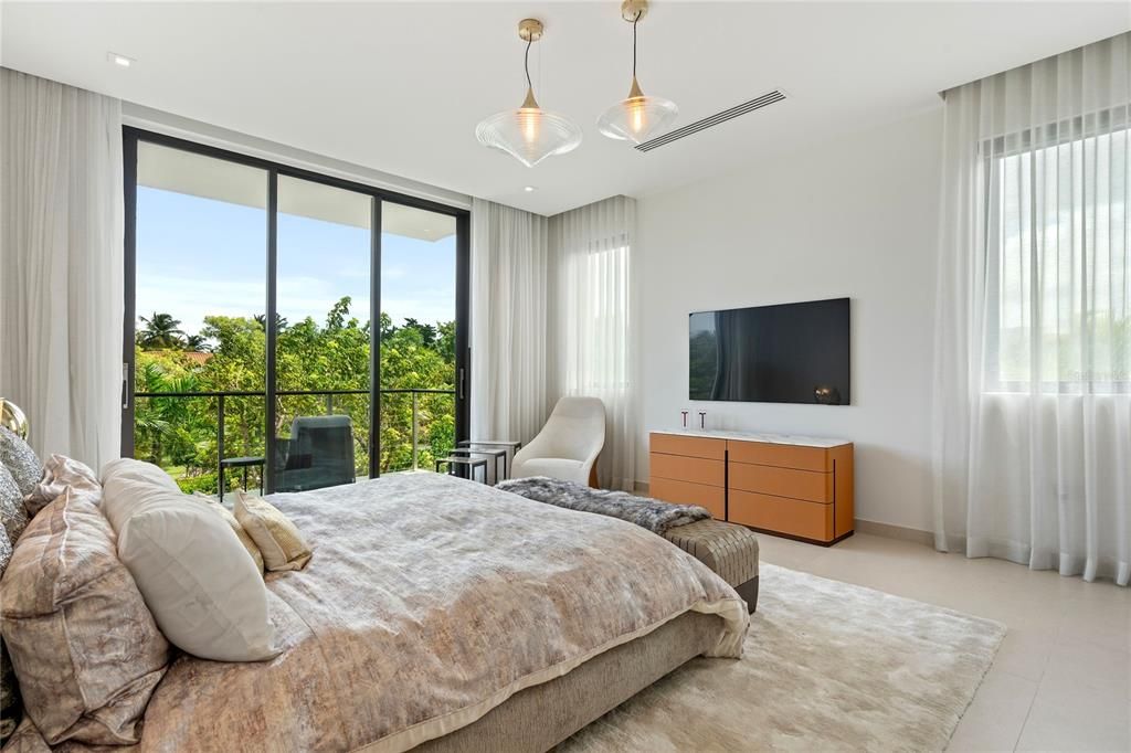 待售: $25,900,000 (7 贝兹, 8 浴室, 13145 平方英尺)