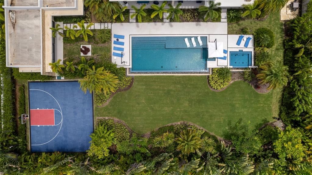 待售: $25,900,000 (7 贝兹, 8 浴室, 13145 平方英尺)