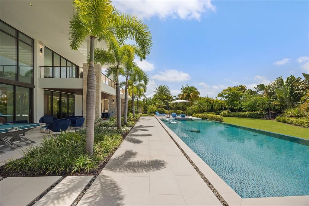 待售: $25,900,000 (7 贝兹, 8 浴室, 13145 平方英尺)