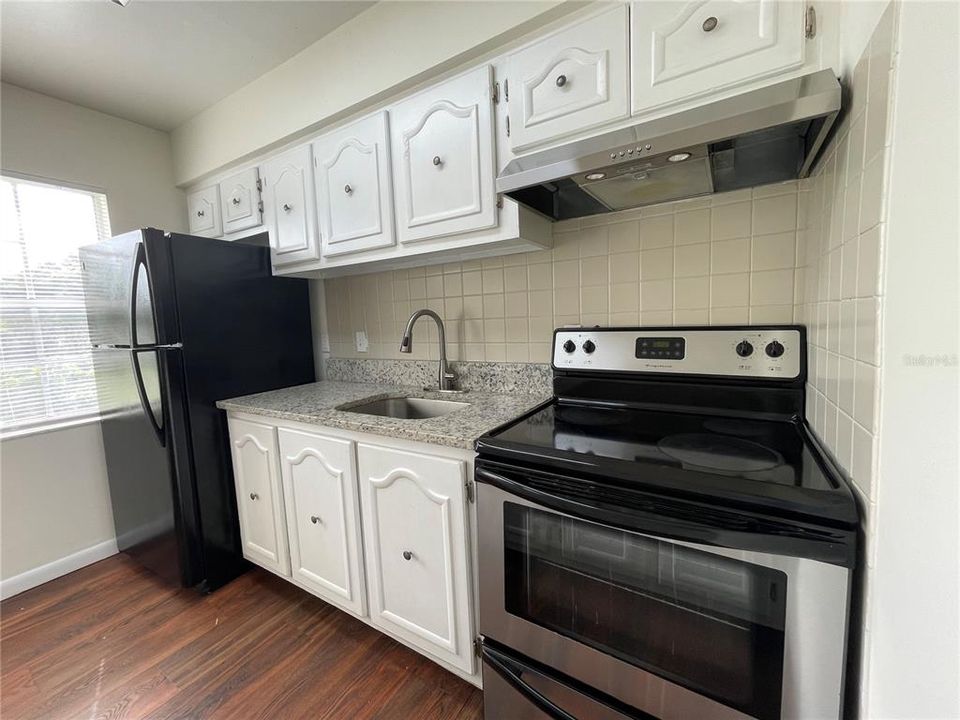 For Rent: $1,250 (1 beds, 1 baths, 540 Square Feet)