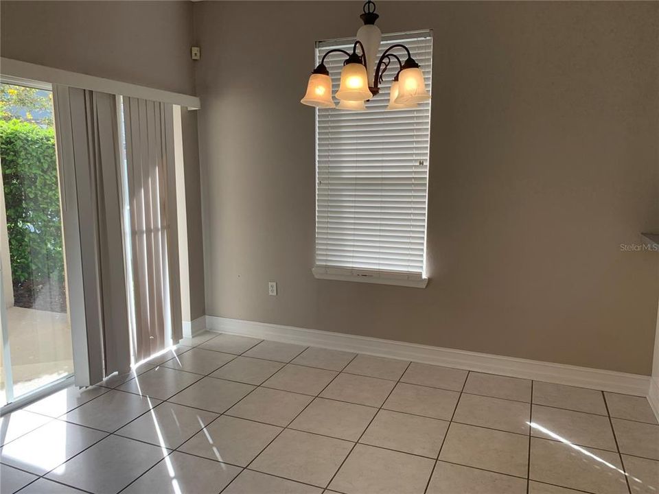 For Rent: $2,195 (3 beds, 2 baths, 1806 Square Feet)