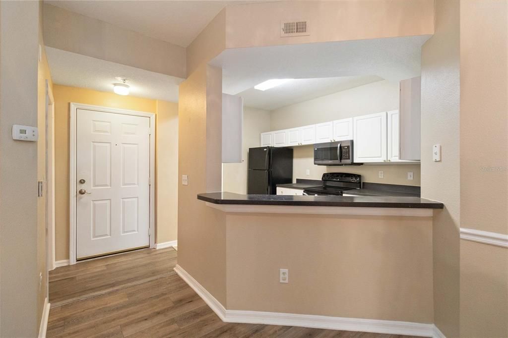 For Rent: $1,900 (3 beds, 2 baths, 1279 Square Feet)