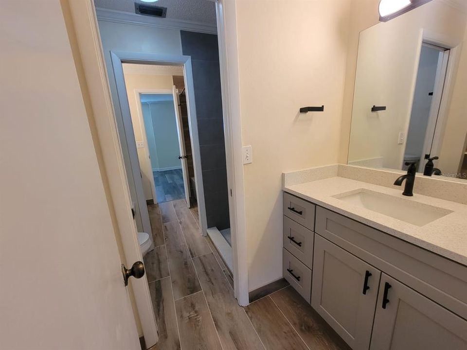 For Rent: $2,200 (2 beds, 2 baths, 1066 Square Feet)