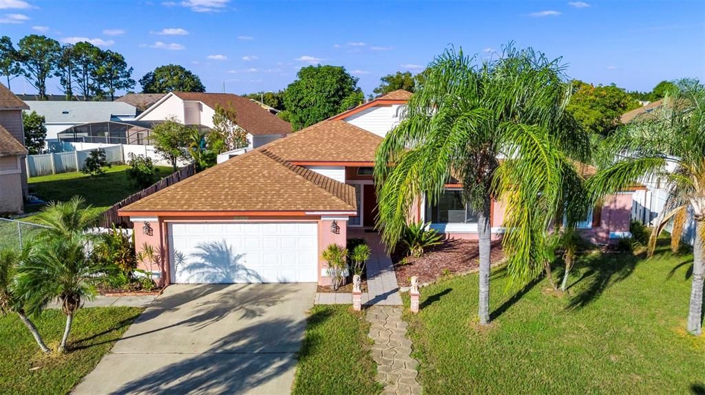 For Sale: $425,000 (3 beds, 2 baths, 1662 Square Feet)