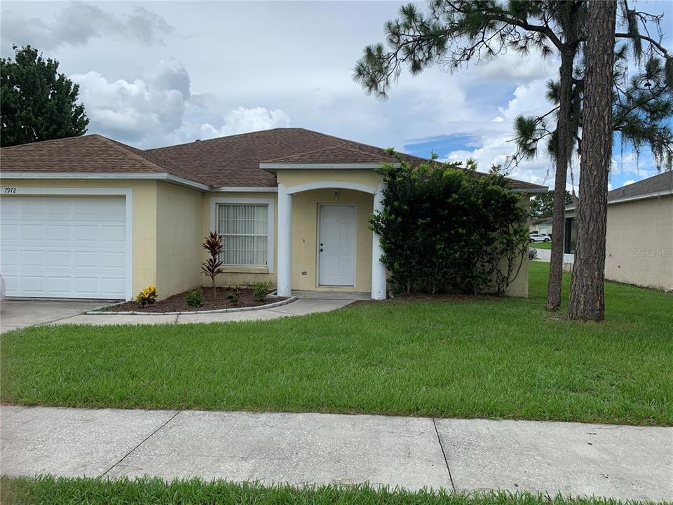 For Rent: $1,795 (3 beds, 2 baths, 1683 Square Feet)