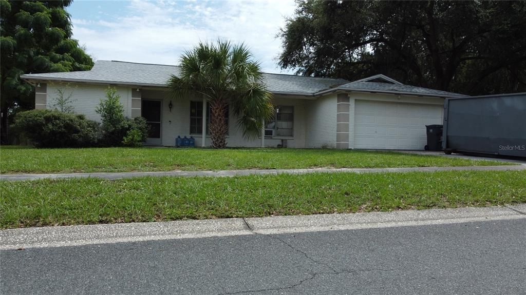 For Sale: $340,000 (3 beds, 2 baths, 1714 Square Feet)