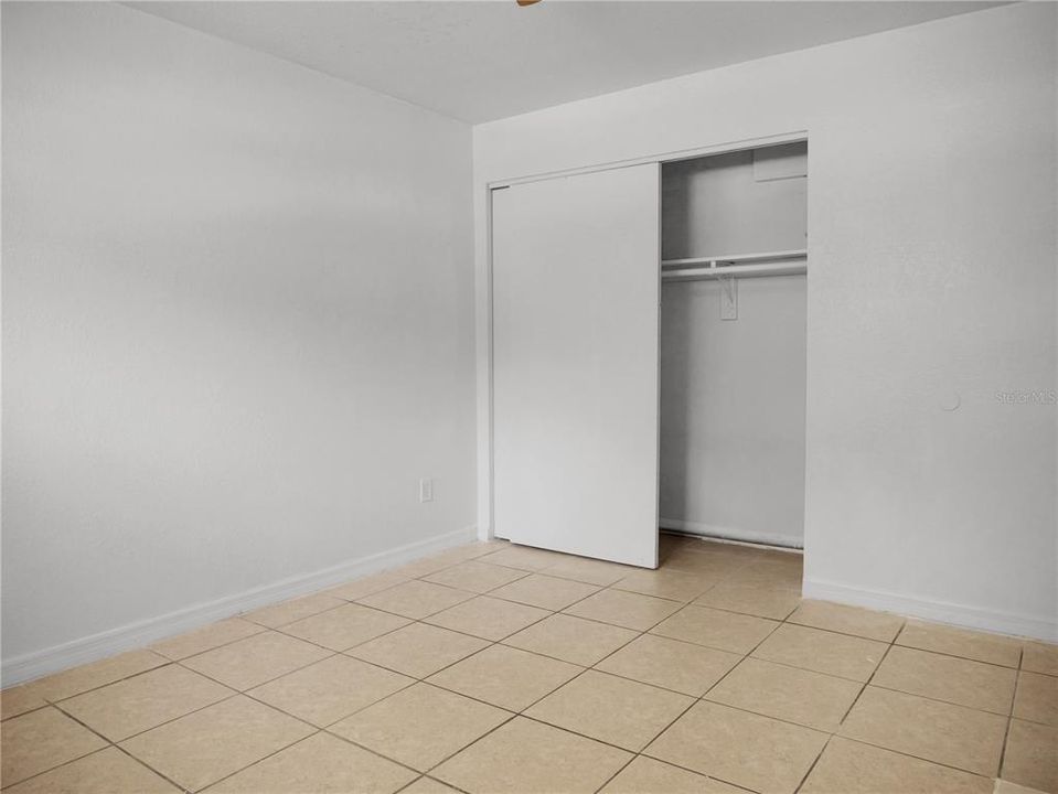 For Sale: $225,000 (3 beds, 1 baths, 1021 Square Feet)