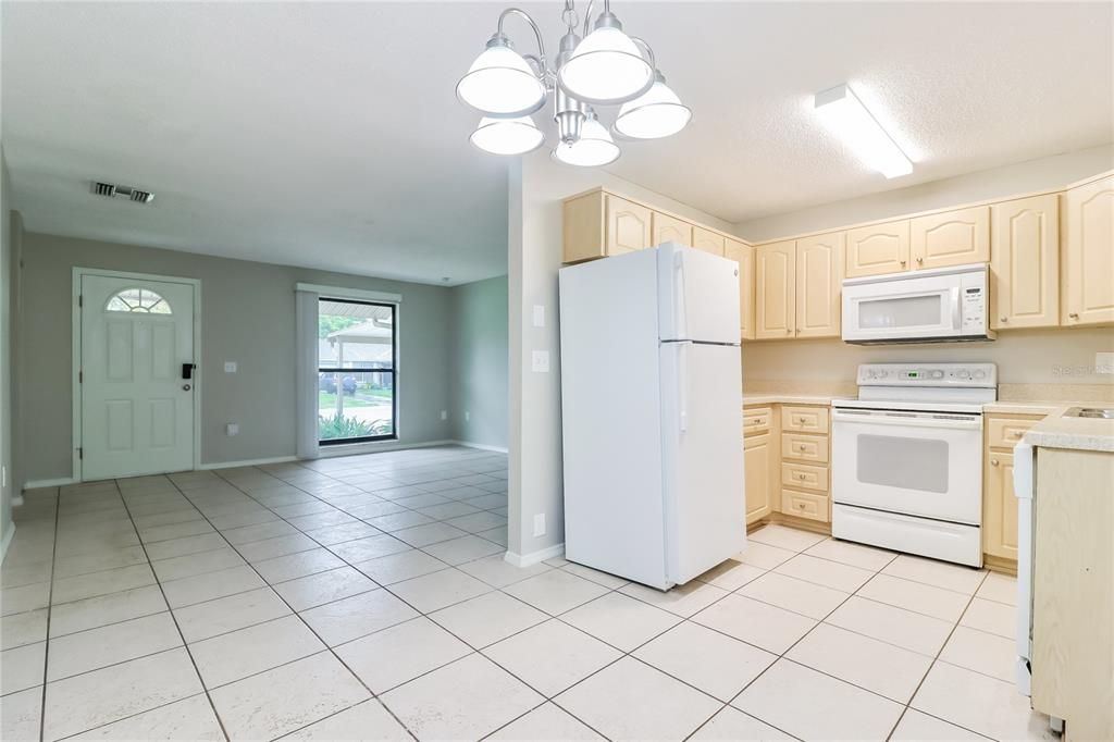 For Rent: $1,890 (3 beds, 2 baths, 1075 Square Feet)