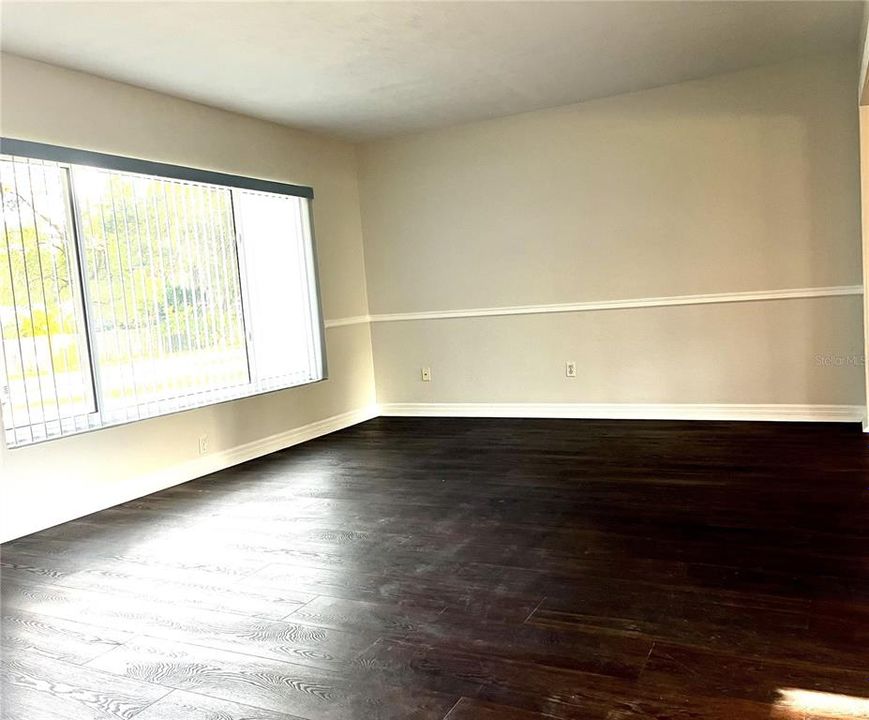 For Rent: $2,600 (3 beds, 2 baths, 1222 Square Feet)