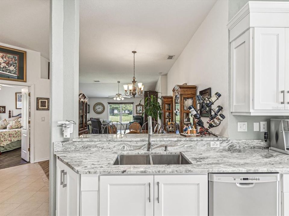 For Sale: $399,000 (3 beds, 2 baths, 1608 Square Feet)