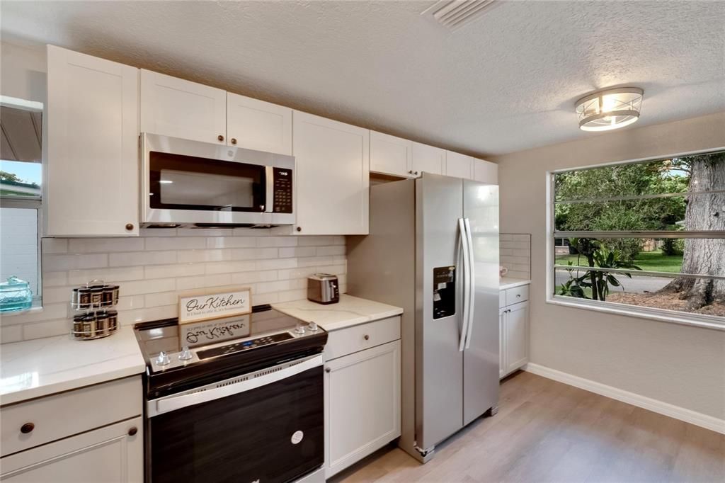 For Sale: $349,900 (3 beds, 2 baths, 1351 Square Feet)