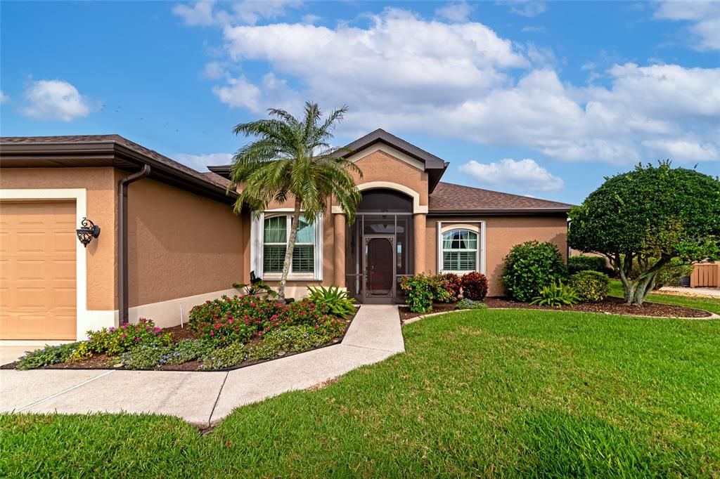 For Sale: $499,000 (3 beds, 2 baths, 2035 Square Feet)