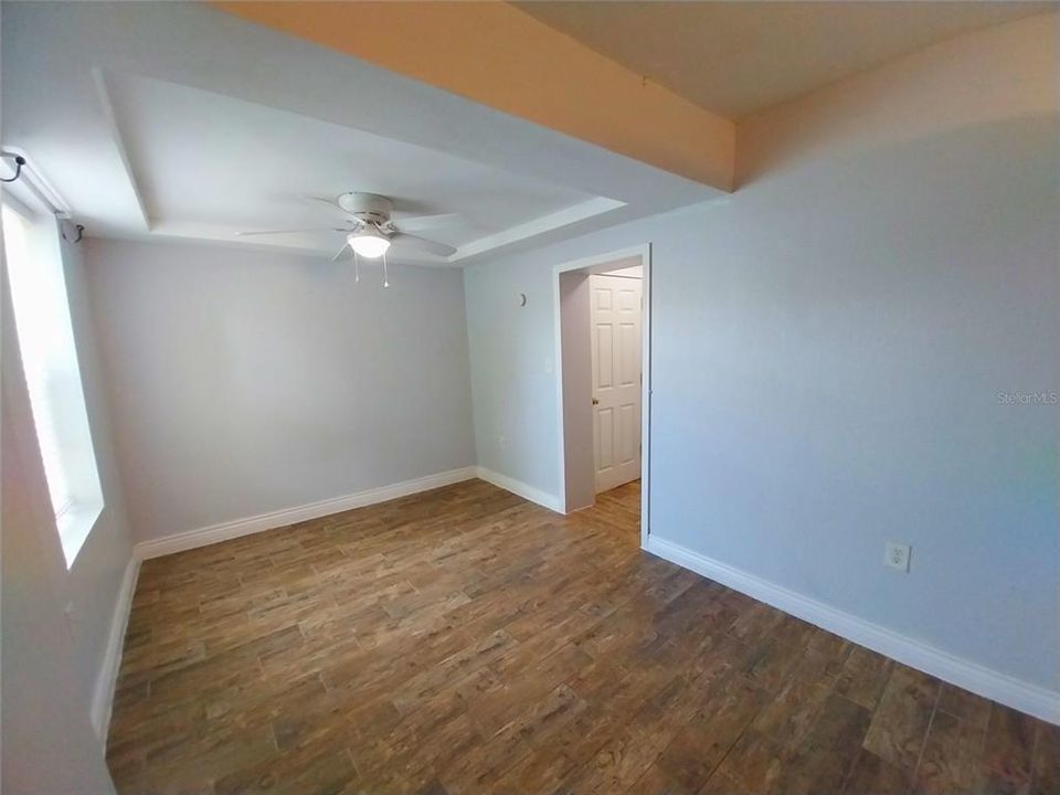 For Sale: $250,000 (3 beds, 2 baths, 1140 Square Feet)