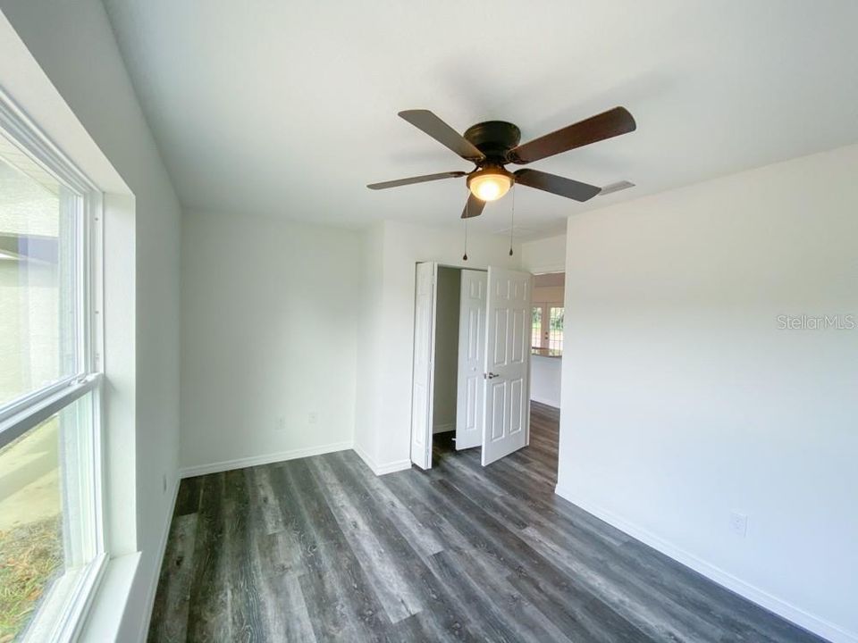 For Rent: $1,595 (3 beds, 2 baths, 1323 Square Feet)