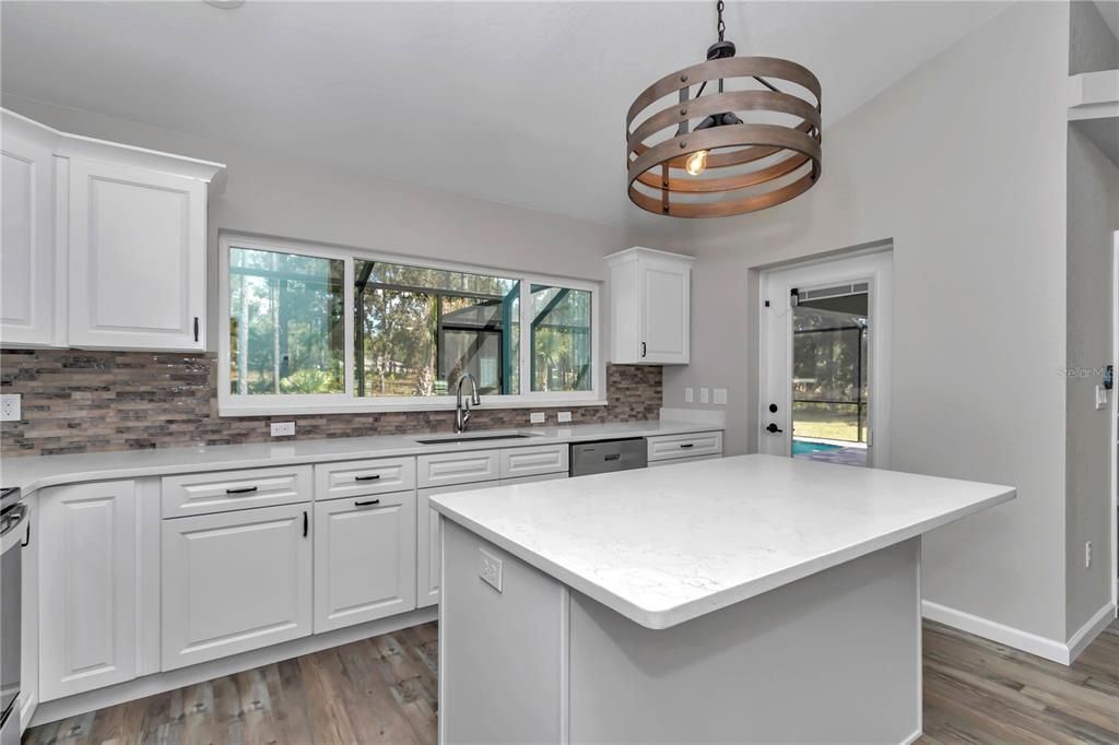 For Sale: $549,000 (3 beds, 2 baths, 1619 Square Feet)