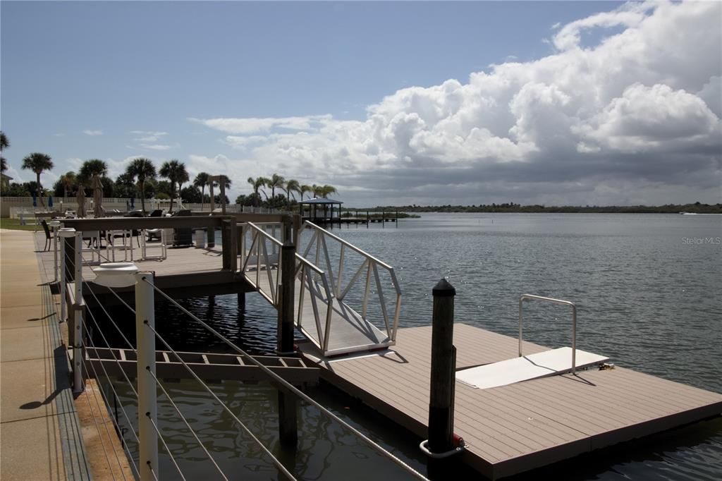 Fishing dock