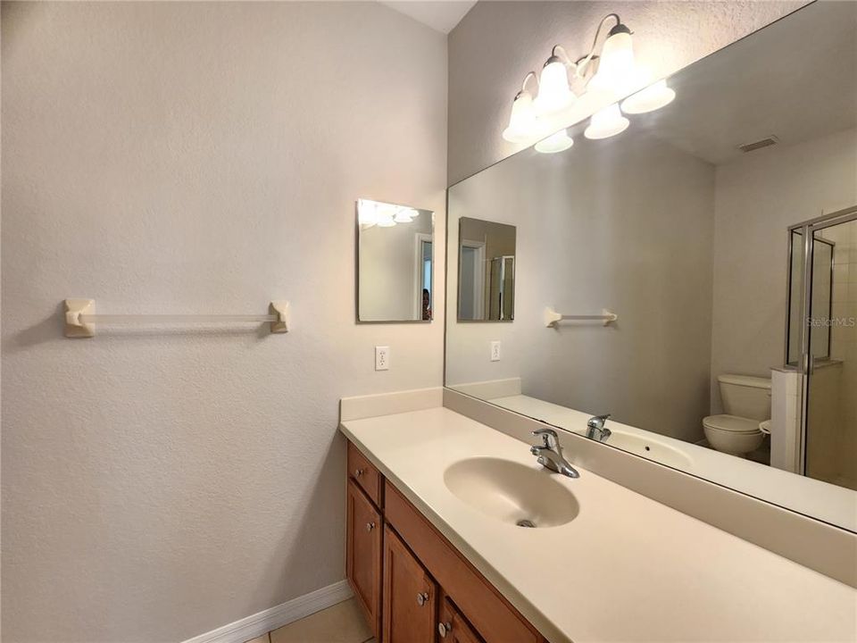 For Sale: $289,900 (2 beds, 2 baths, 1104 Square Feet)