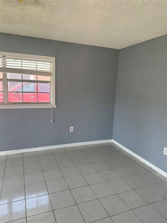 For Rent: $2,400 (3 beds, 1 baths, 1503 Square Feet)