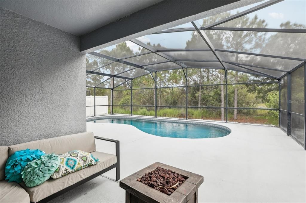 Covered Patio to Pool