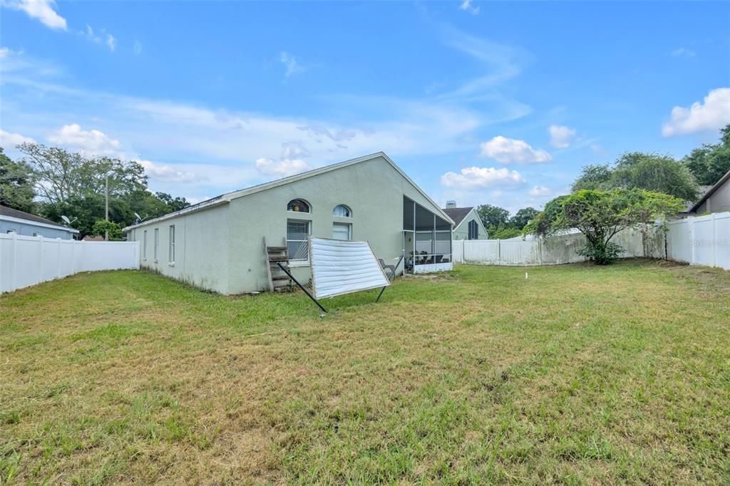 For Sale: $365,000 (4 beds, 2 baths, 2042 Square Feet)