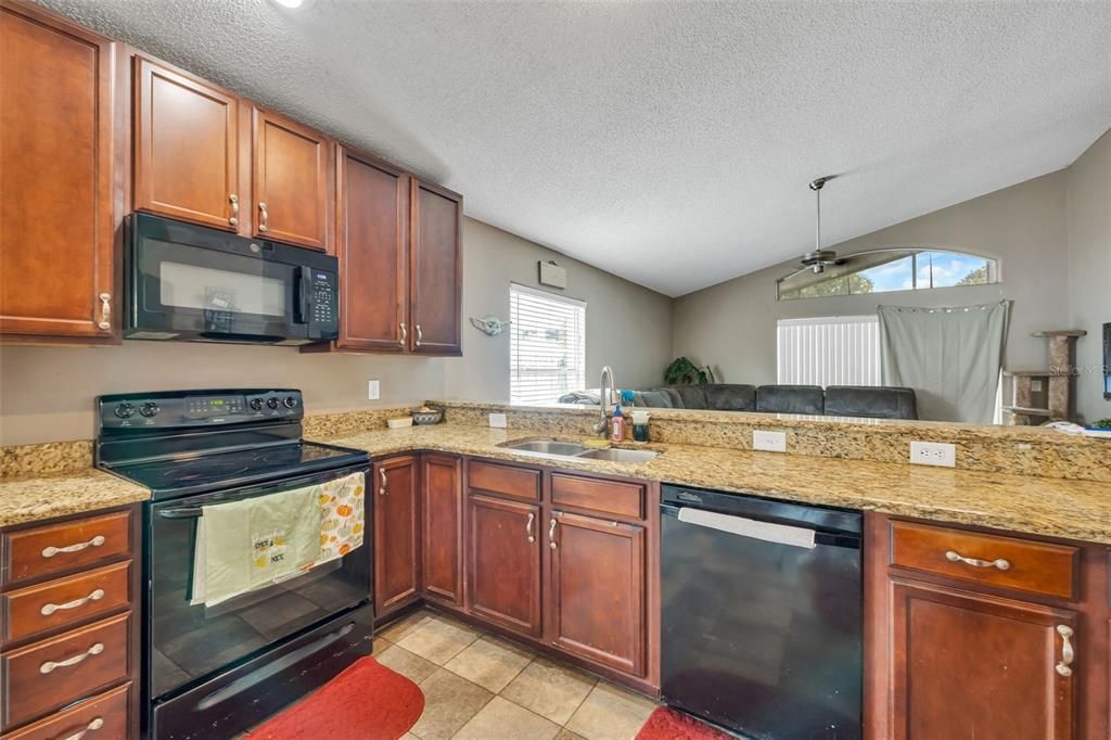 For Sale: $365,000 (4 beds, 2 baths, 2042 Square Feet)