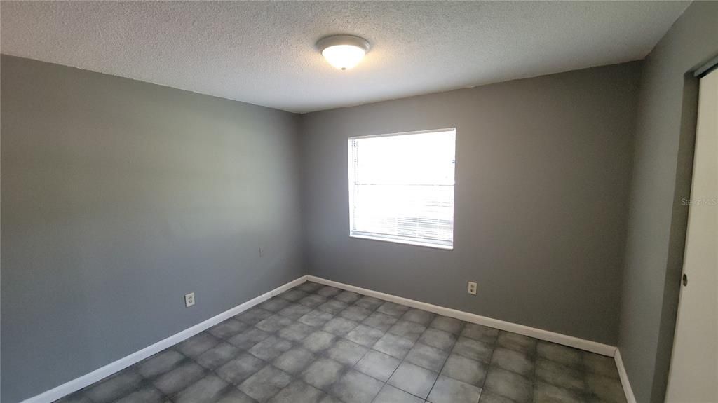 For Rent: $1,199 (2 beds, 1 baths, 702 Square Feet)