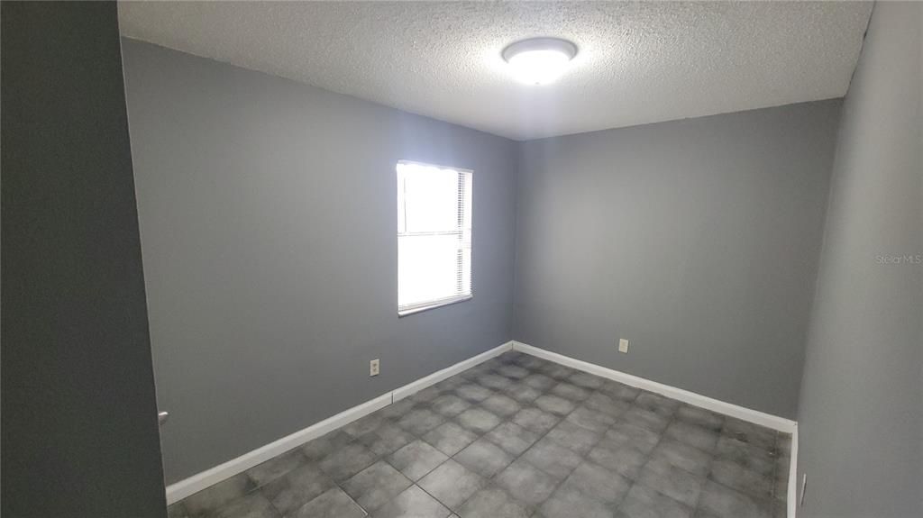 For Rent: $1,199 (2 beds, 1 baths, 702 Square Feet)