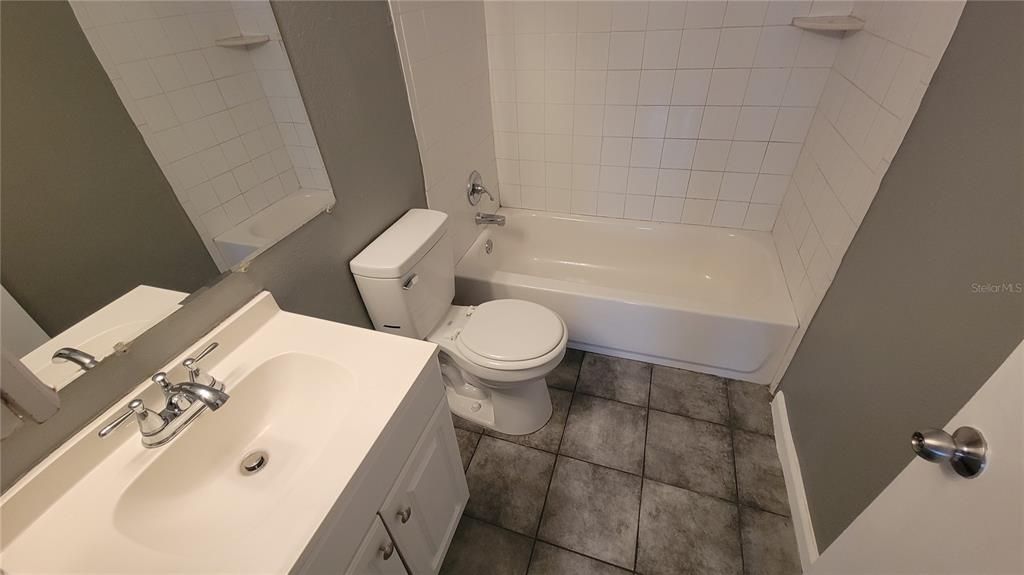 For Rent: $1,199 (2 beds, 1 baths, 702 Square Feet)