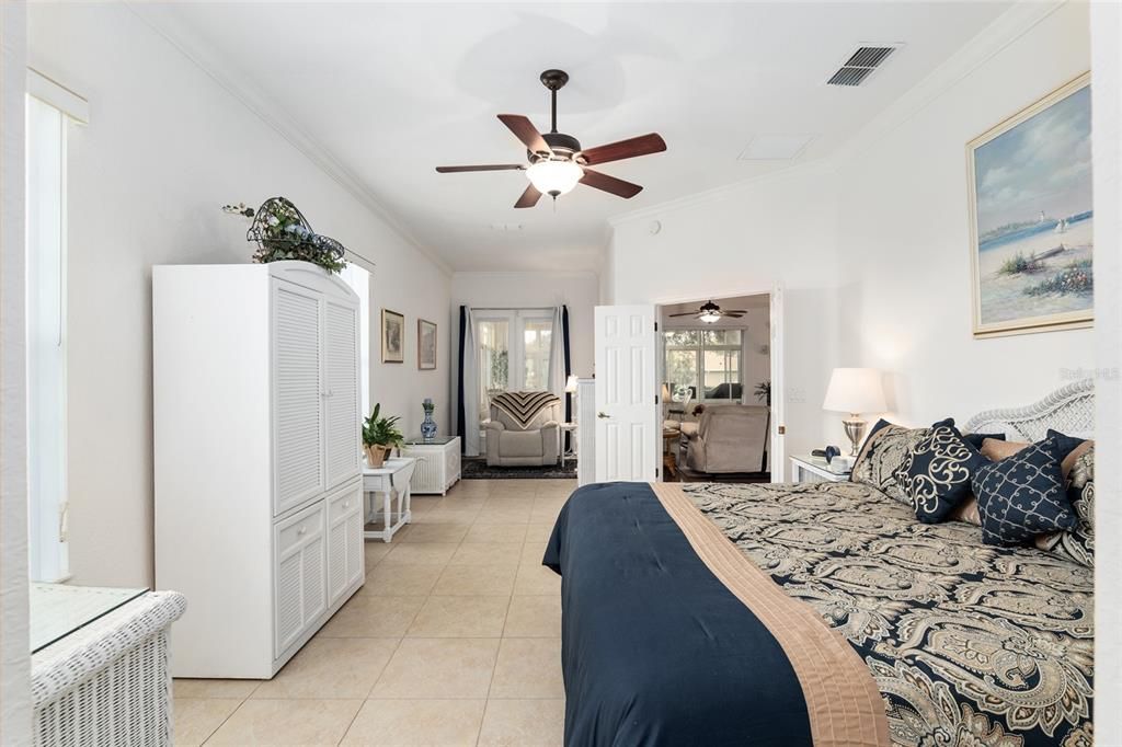 For Sale: $439,000 (3 beds, 2 baths, 2431 Square Feet)