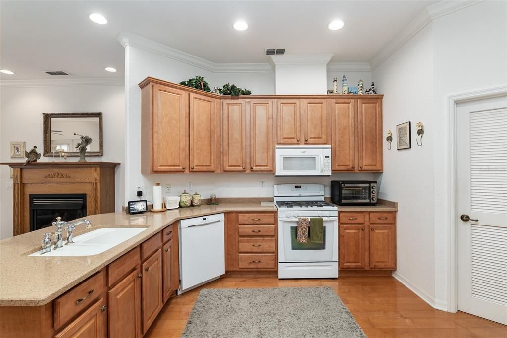 For Sale: $439,000 (3 beds, 2 baths, 2431 Square Feet)