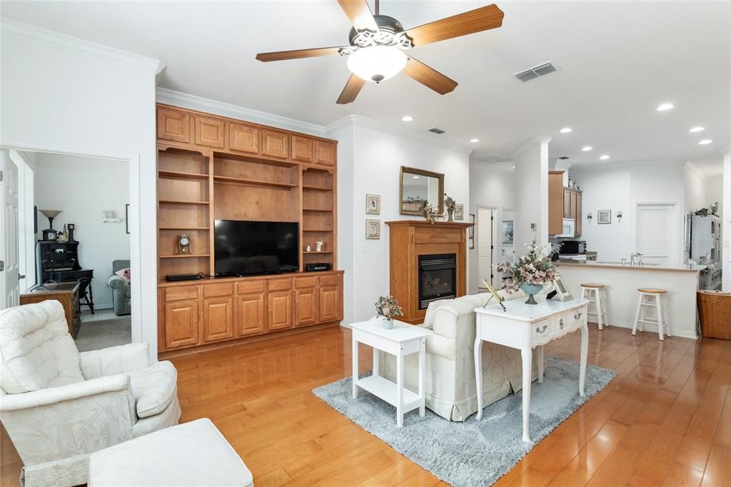 For Sale: $439,000 (3 beds, 2 baths, 2431 Square Feet)