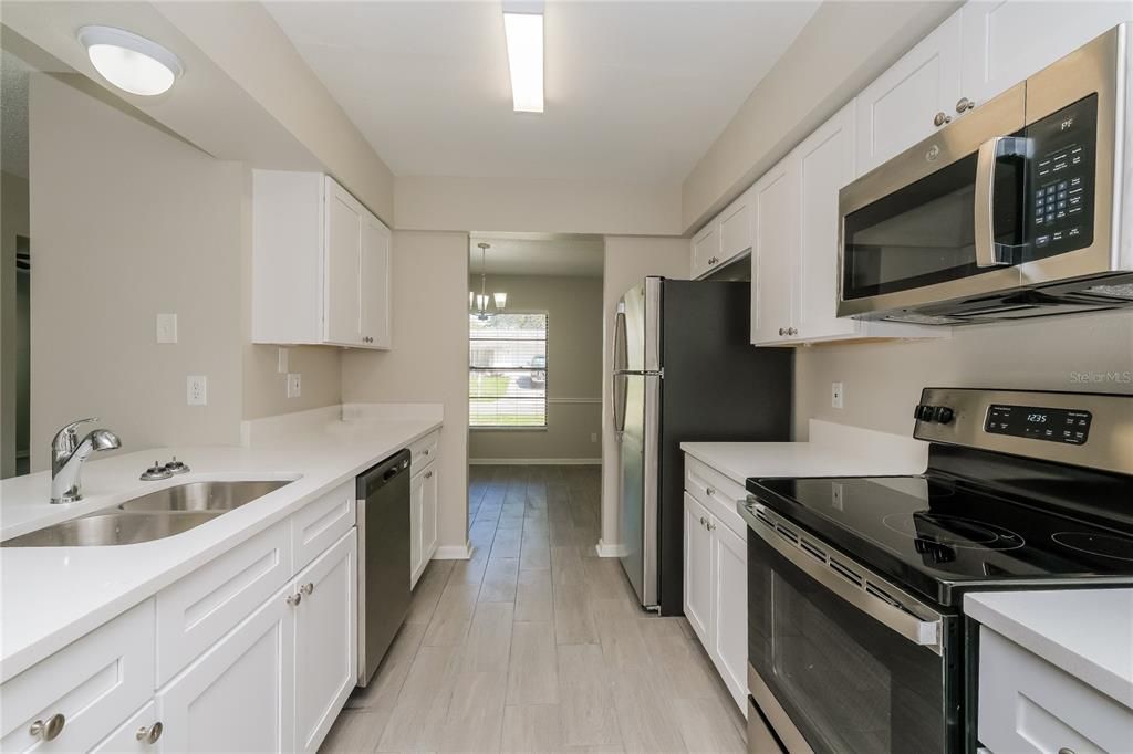 For Rent: $2,710 (3 beds, 2 baths, 1644 Square Feet)