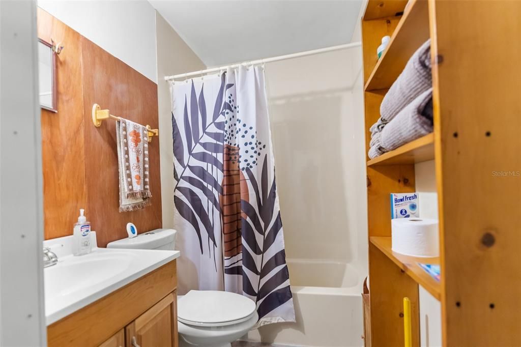 For Sale: $425,000 (3 beds, 2 baths, 1710 Square Feet)