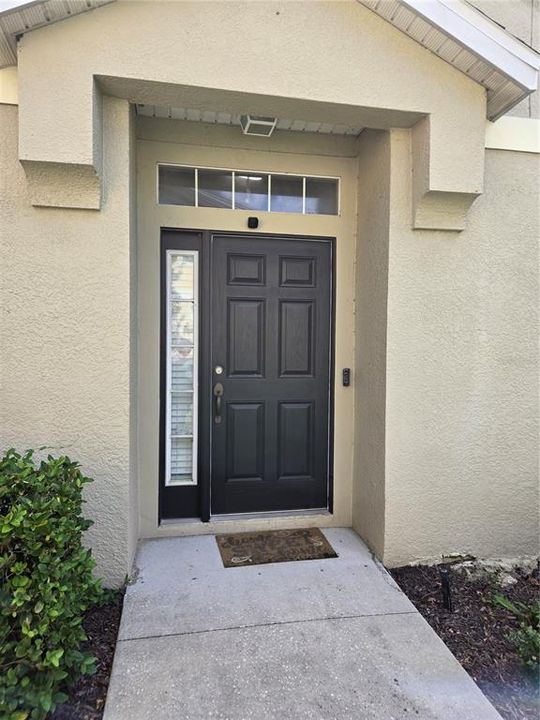 Active With Contract: $1,850 (2 beds, 2 baths, 1298 Square Feet)