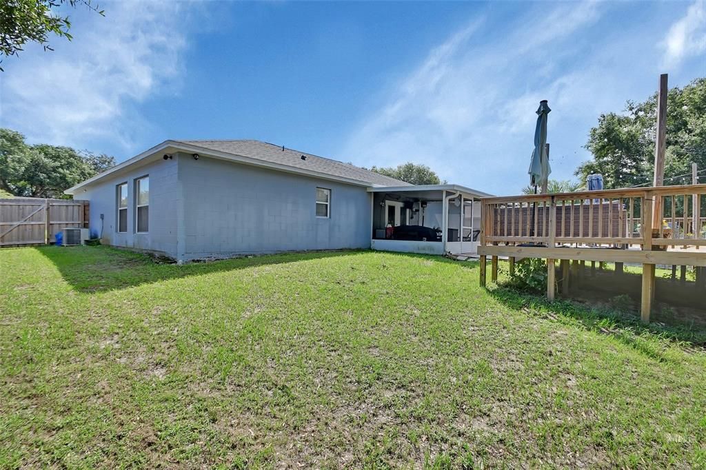 For Sale: $359,900 (3 beds, 2 baths, 1524 Square Feet)