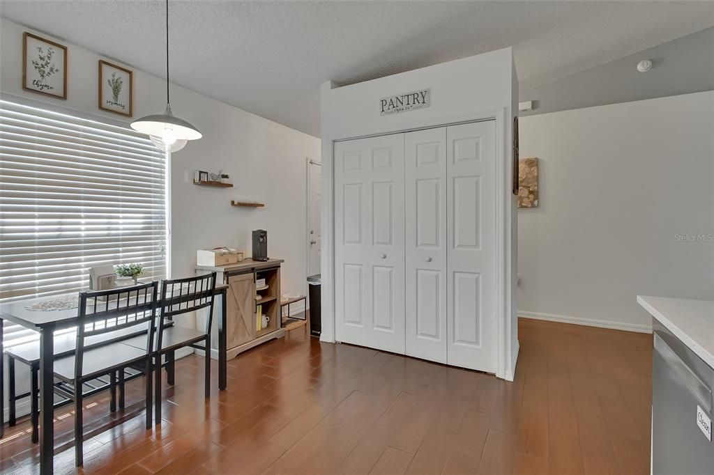 For Sale: $359,900 (3 beds, 2 baths, 1524 Square Feet)